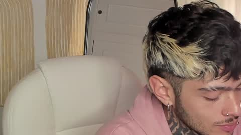 MIHAIL LEROY finally independent model online show from January 2025 02:25:01 AM