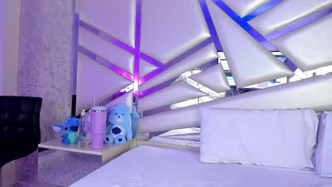 MIA 3 online show from September 2025 03:10:02 AM