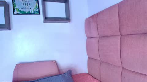 Snapshot of miia_01_ chatting on September 2025 11:54:01 AM Mia online show from September 2025 11:54:01 AM