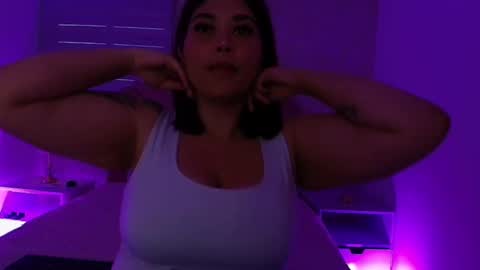 Snapshot of miia_01_ chatting on November 2025 11:54:01 AM Mia online show from November 2025 11:54:01 AM