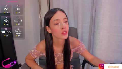 Snapshot of miia_bratz chatting on September 2025 08:43:01 PM miia_bratz online show from September 2025 08:43:01 PM