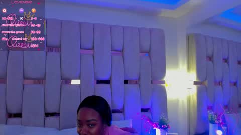 Miia Schwarz  online show from February 2026 12:08:01 PM