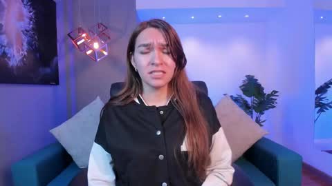 Miia 3 online show from September 2025 12:16:02 PM