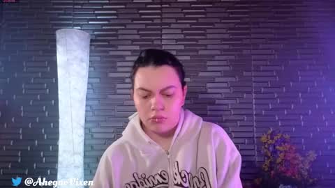 Ma -  online show from October 2025 09:14:02 PM