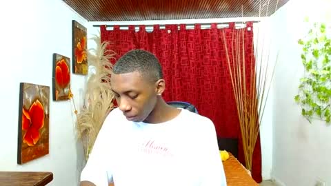 Snapshot of miilo18 chatting on February 2026 06:19:01 PM milo online show from February 2026 06:19:01 PM