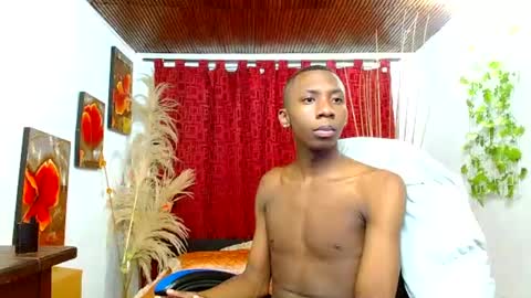 Snapshot of miilo18 chatting on February 2026 09:35:02 PM milo online show from February 2026 09:35:02 PM