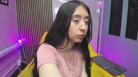 miilu  online show from November 2025 04:13:02 AM