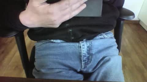 mik online show from March 2025 02:18:01 PM