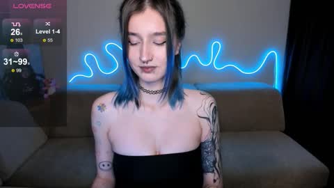 Mika online show from November 2025 04:19:02 PM