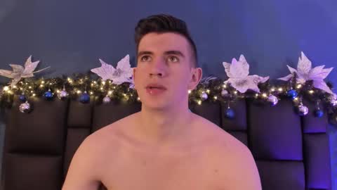 mikael online show from December 2025 03:44:02 AM