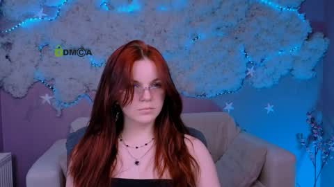 Snapshot of mikameovv chatting on April 2026 09:33:02 AM Mika online show from April 2026 09:33:02 AM