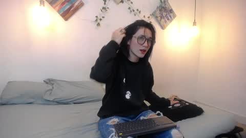 Snapshot of mikaza_akerman chatting on June 2026 12:55:02 PM mikaza online show from June 2026 12:55:02 PM