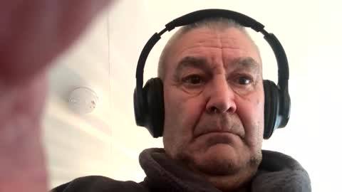 Snapshot of mike26051 chatting on October 2025 02:54:01 PM mike26051 online show from October 2025 02:54:01 PM