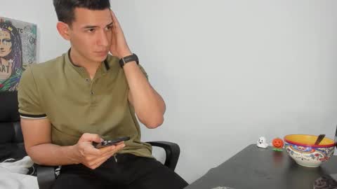 Snapshot of mike3xxx chatting on October 2025 08:42:01 AM mike3xxx online show from October 2025 08:42:01 AM