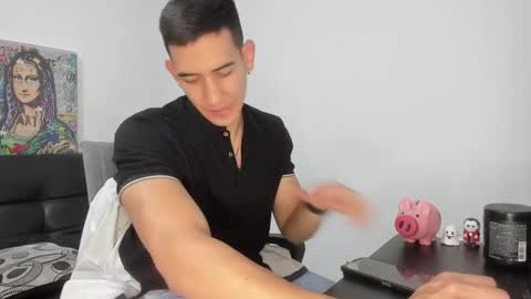 Snapshot of mike3xxx chatting on November 2025 08:25:01 AM mike3xxx online show from November 2025 08:25:01 AM