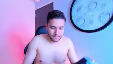 Mike  online show from December 2025 12:02:02 PM