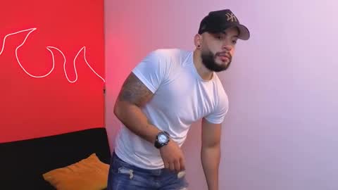 Snapshot of mike_savage3 chatting on February 2026 12:15:02 PM Mike online show from February 2026 12:15:02 PM