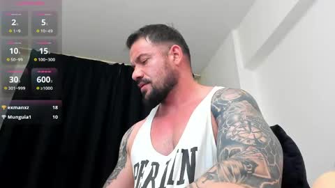 Snapshot of mikebigboy31 chatting on May 2026 04:07:02 AM Mike online show from May 2026 04:07:02 AM