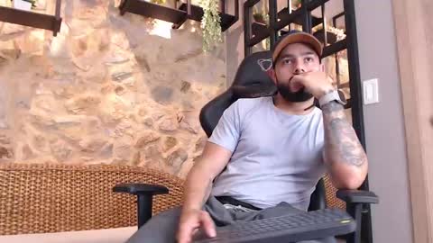 Mike Blare online show from January 2025 07:27:01 PM