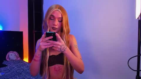 ZARA BLARE online show from February 2026 02:01:02 AM