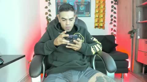 mikee_scooth online show from December 2024 10:25:02 AM