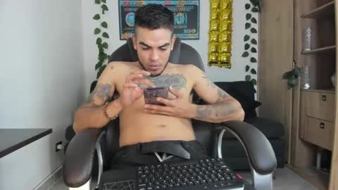 mikee_scooth online show from December 2024 07:17:01 AM