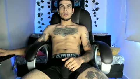 mikee_scooth online show from September 2025 05:36:01 PM