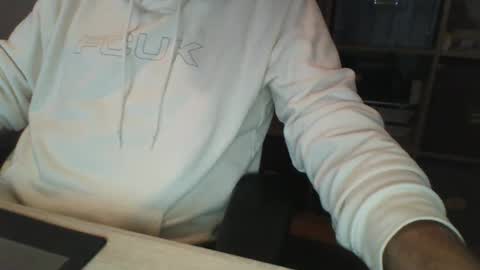 Snapshot of mikefun4711 chatting on November 2025 06:12:02 AM mikefun4711 online show from November 2025 06:12:02 AM