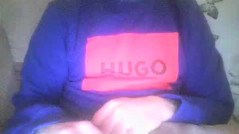 Snapshot of mikehockishuge9 chatting on December 2024 08:33:02 PM mikehockishuge9 online show from December 2024 08:33:02 PM