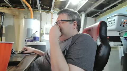 Snapshot of mikejws chatting on September 2025 06:51:01 PM mikejws online show from September 2025 06:51:01 PM