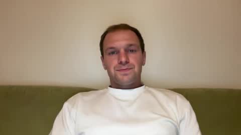 Snapshot of mikemalin8 chatting on November 2025 08:29:01 PM mikemalin8 online show from November 2025 08:29:01 PM