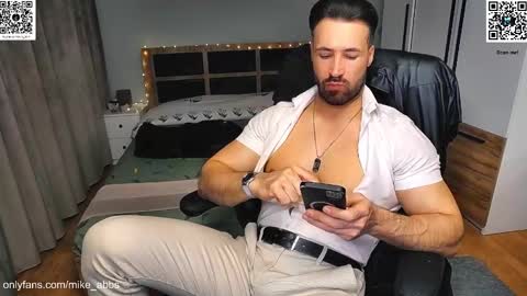 Mike    online show from February 2026 03:52:01 PM