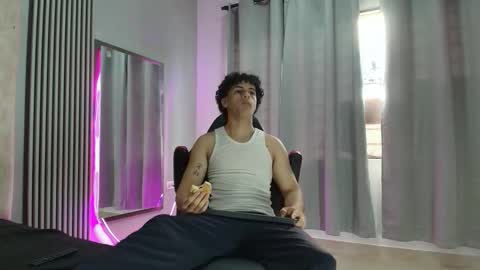 mikey_banji online show from October 2025 12:35:02 PM