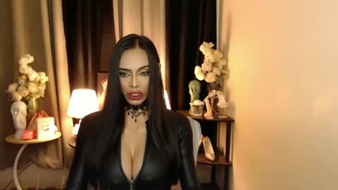 Mistress MikeyAlawi online show from February 2025 01:42:02 PM