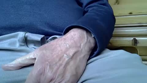 Snapshot of mikeybed chatting on February 2025 11:20:01 AM mikeybed online show from February 2025 11:20:01 AM