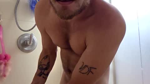 Snapshot of mikeylove92 chatting on September 2025 04:23:02 AM Mikey b online show from September 2025 04:23:02 AM