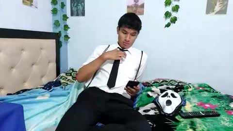 Snapshot of mikk655640 chatting on November 2025 01:37:01 AM mikk655640 online show from November 2025 01:37:01 AM