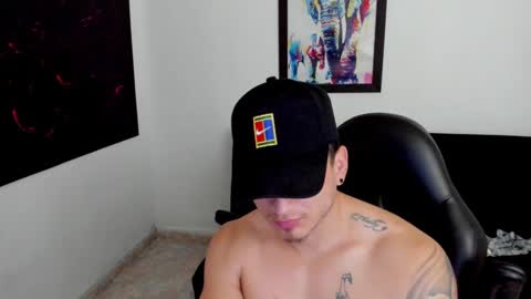 MIKKE online show from October 2025 02:59:02 PM