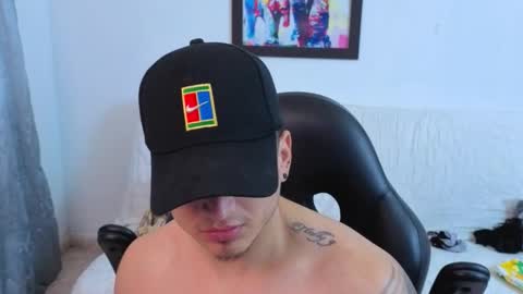 MIKKE online show from November 2025 02:22:01 PM