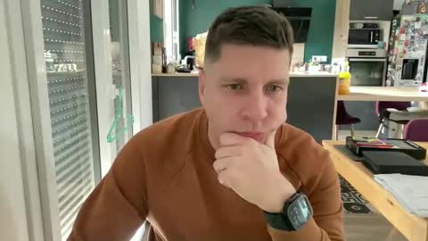 Snapshot of miklp8463 chatting on February 2026 08:42:01 AM miklp8463 online show from February 2026 08:42:01 AM