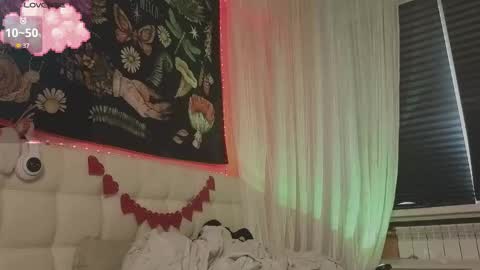 Snapshot of miko_meow chatting on October 2025 02:03:02 PM Miko online show from October 2025 02:03:02 PM