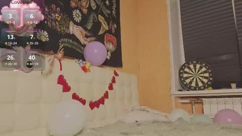 Snapshot of miko_meow chatting on October 2025 08:20:01 PM Miko online show from October 2025 08:20:01 PM