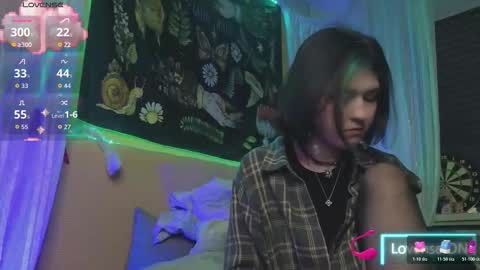 Snapshot of miko_meow chatting on November 2025 08:53:02 AM Miko online show from November 2025 08:53:02 AM