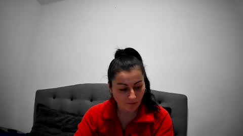 Mikyloveu online show from December 2024 04:38:02 PM