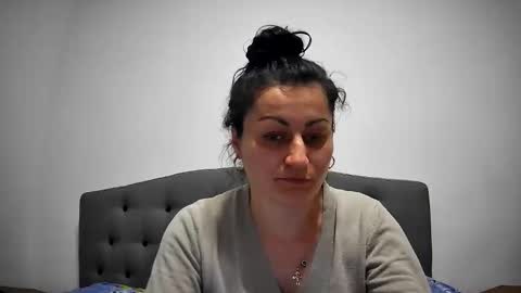 Mikyloveu online show from February 2025 06:21:02 PM