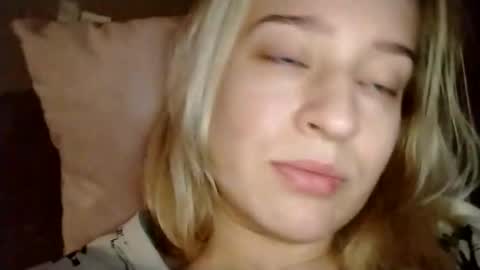 Mila 420 online show from December 2025 11:39:02 AM