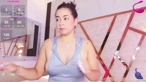 Snapshot of mila_clum chatting on October 2025 06:52:01 PM Camila online show from October 2025 06:52:01 PM