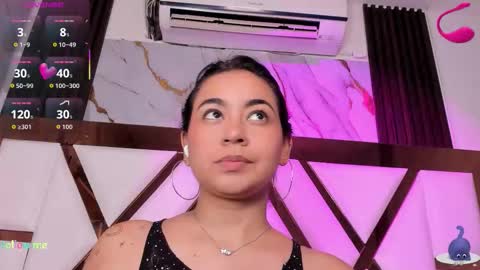 Snapshot of mila_clum chatting on November 2025 06:50:02 PM Camila online show from November 2025 06:50:02 PM