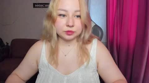 Mila shy sensual person  online show from November 2025 07:40:01 AM