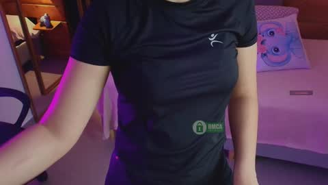 Milena  online show from January 2026 11:04:01 AM